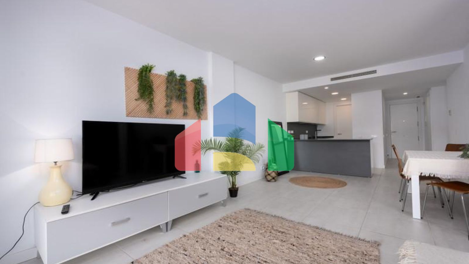 Современная Квартира на Первом Этаже с Частным Садом в Сельво, Эстепона