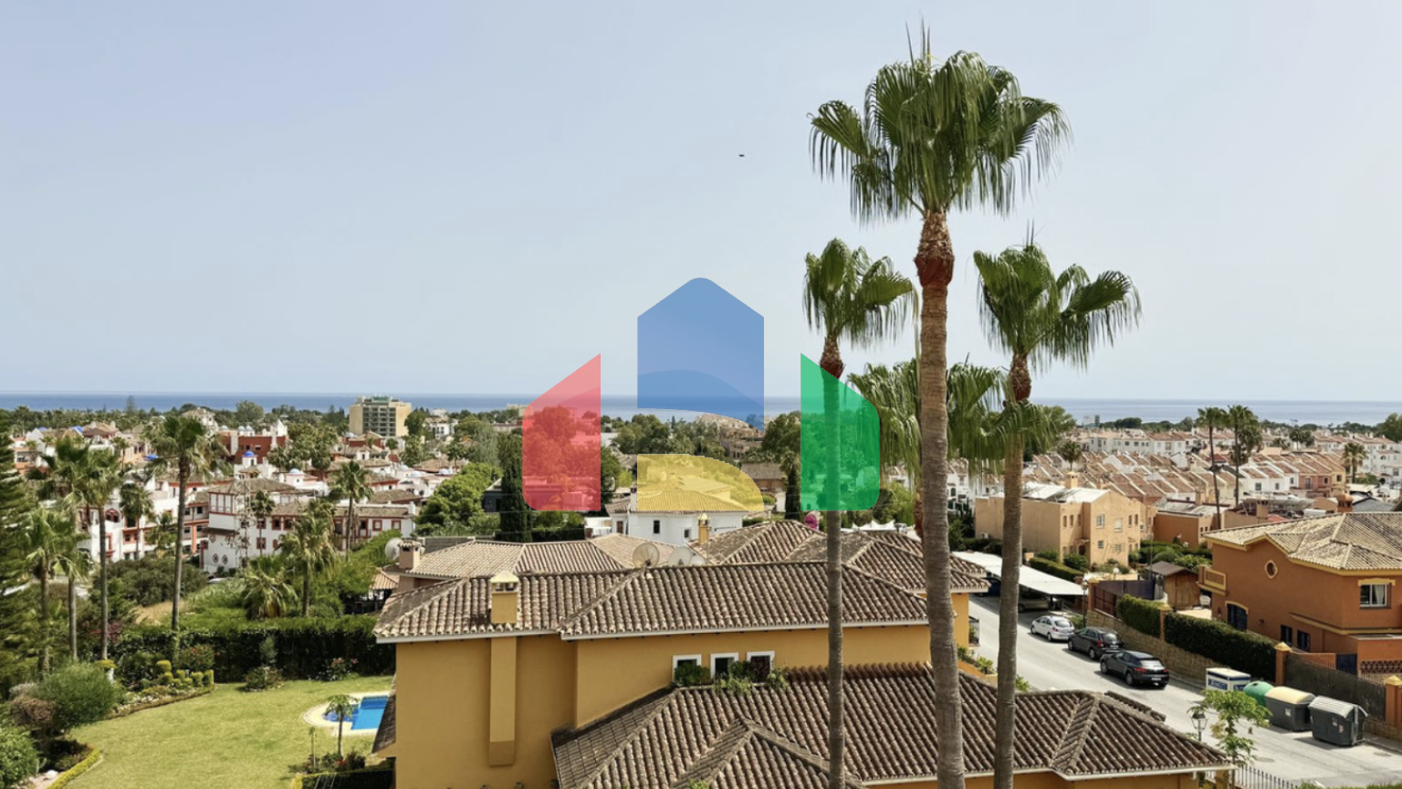 Фантастическая квартира с 3 спальнями и панорамным видом на море