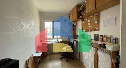 Middle Floor Apartment for sale in Estepona, 3 bedroom, 2 bathroom