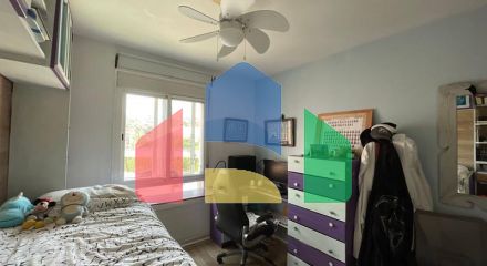 Middle Floor Apartment for sale in Estepona, 3 bedroom, 2 bathroom
