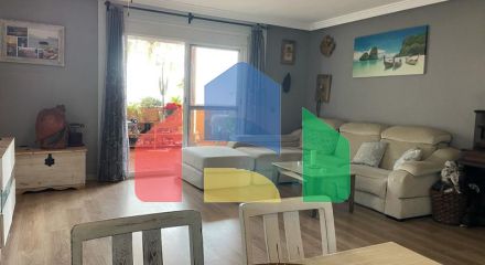 Квартира на среднем этаже на продажу в Эстепоне, 3 спальни, 2 ванные комнаты