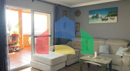 Квартира на среднем этаже на продажу в Эстепоне, 3 спальни, 2 ванные комнаты