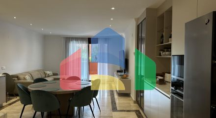 Полностью отремонтированная 4-комнатная квартира в Новой Золотой Миле, закрытом комплексе с круглосуточной охраной.