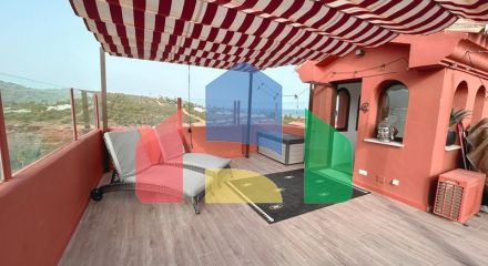 Дуплекс на продажу в Эстепоне. Дуплекс на продажу в Эстепоне.