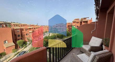 Дуплекс на продажу в Эстепоне.