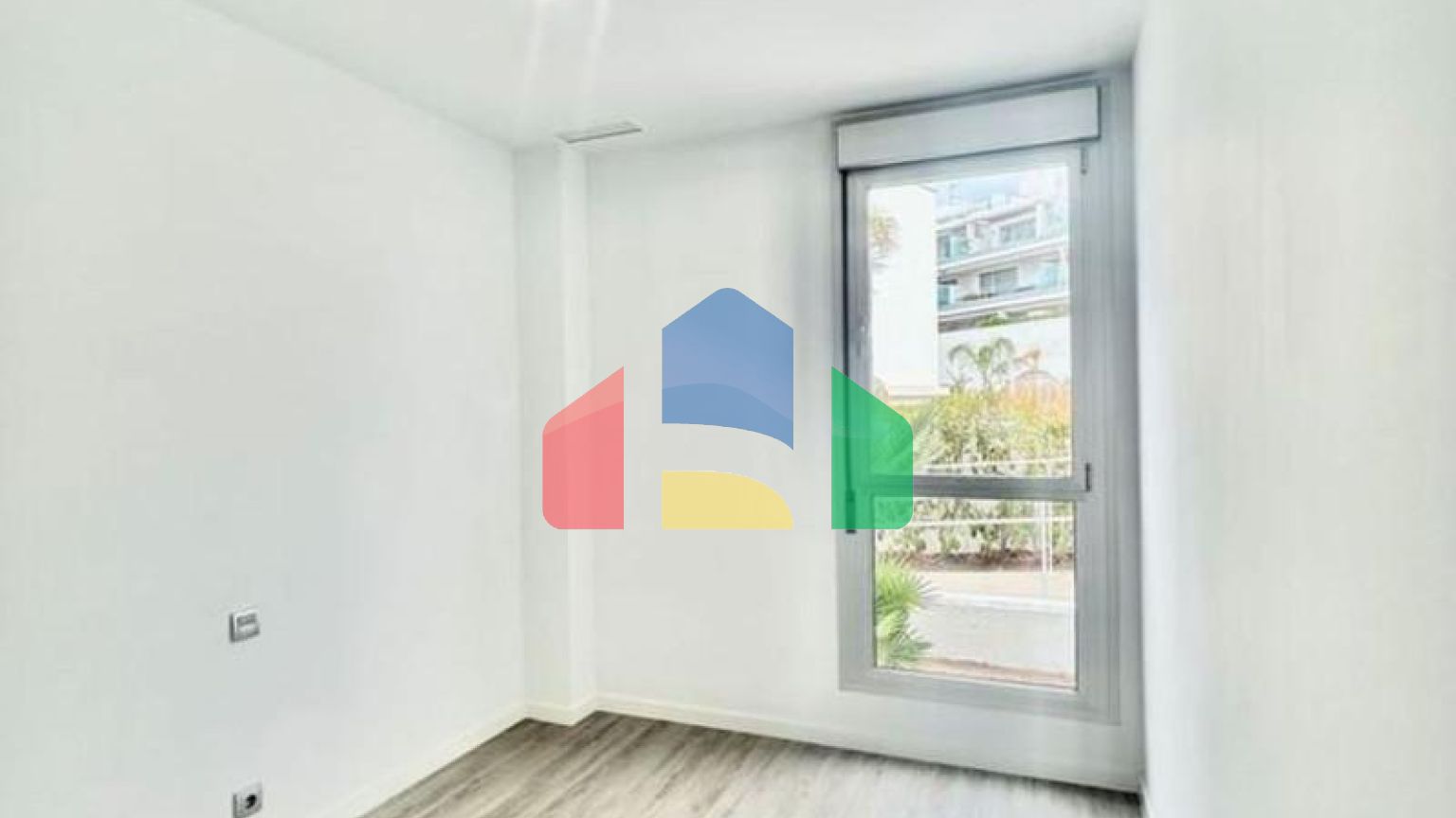 Квартира на первом этаже на продажу в Канселаде