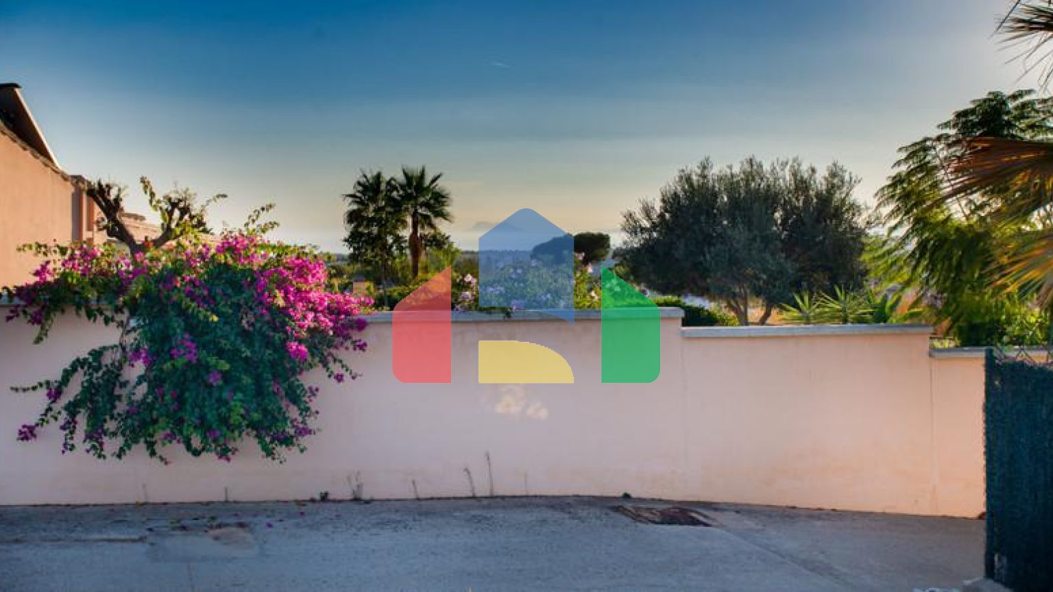 Престижный Земельный Участок в Эстепоне — Постройте Дом Своей Мечты