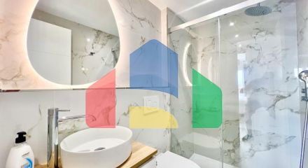 Дуплекс-пентхаус на продажу в Эстепоне.