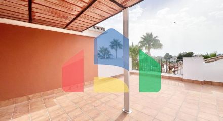 Дуплекс-пентхаус на продажу в Эстепоне.