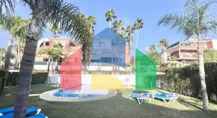 Дуплекс-пентхаус на продажу в Эстепоне.