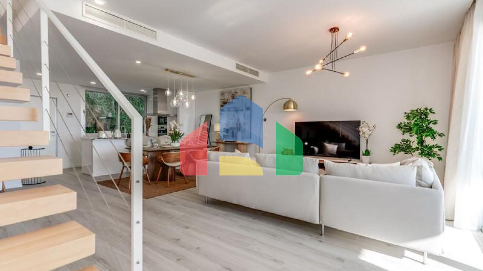 Новый современный таунхаус в Канселаде