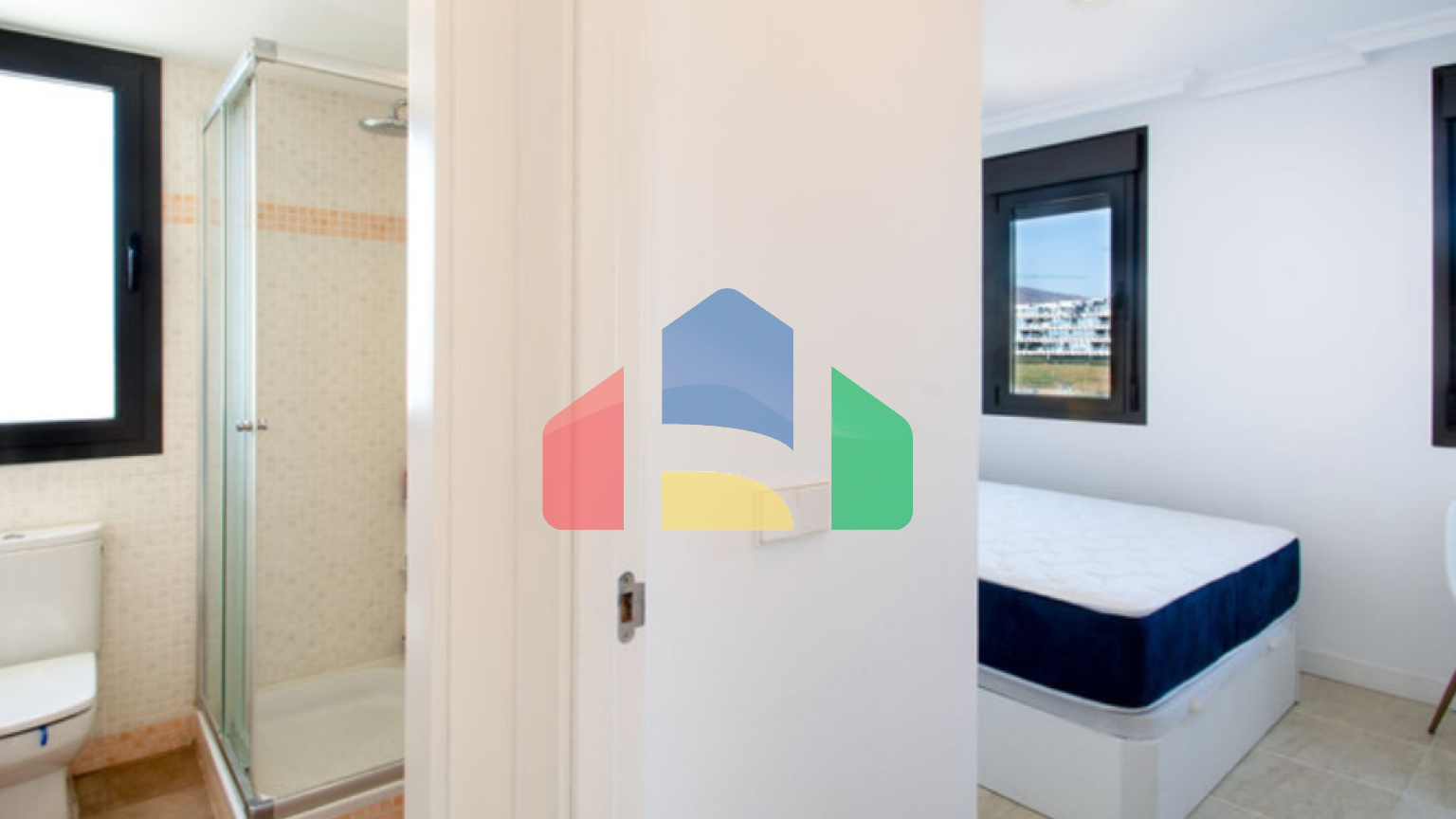 Люксовый двухуровневый пентхаус с видом на море и горы в Сельво, Эстепона