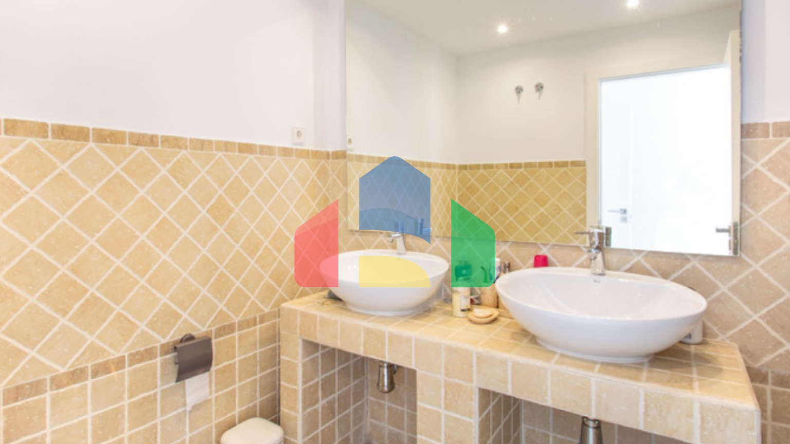 Люксовый двухуровневый пентхаус с видом на море и горы в Сельво, Эстепона