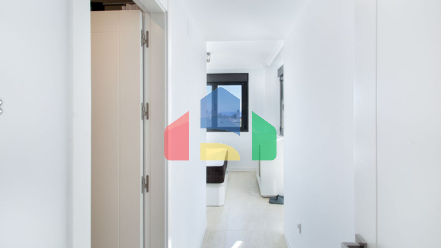 Люксовый двухуровневый пентхаус с видом на море и горы в Сельво, Эстепона