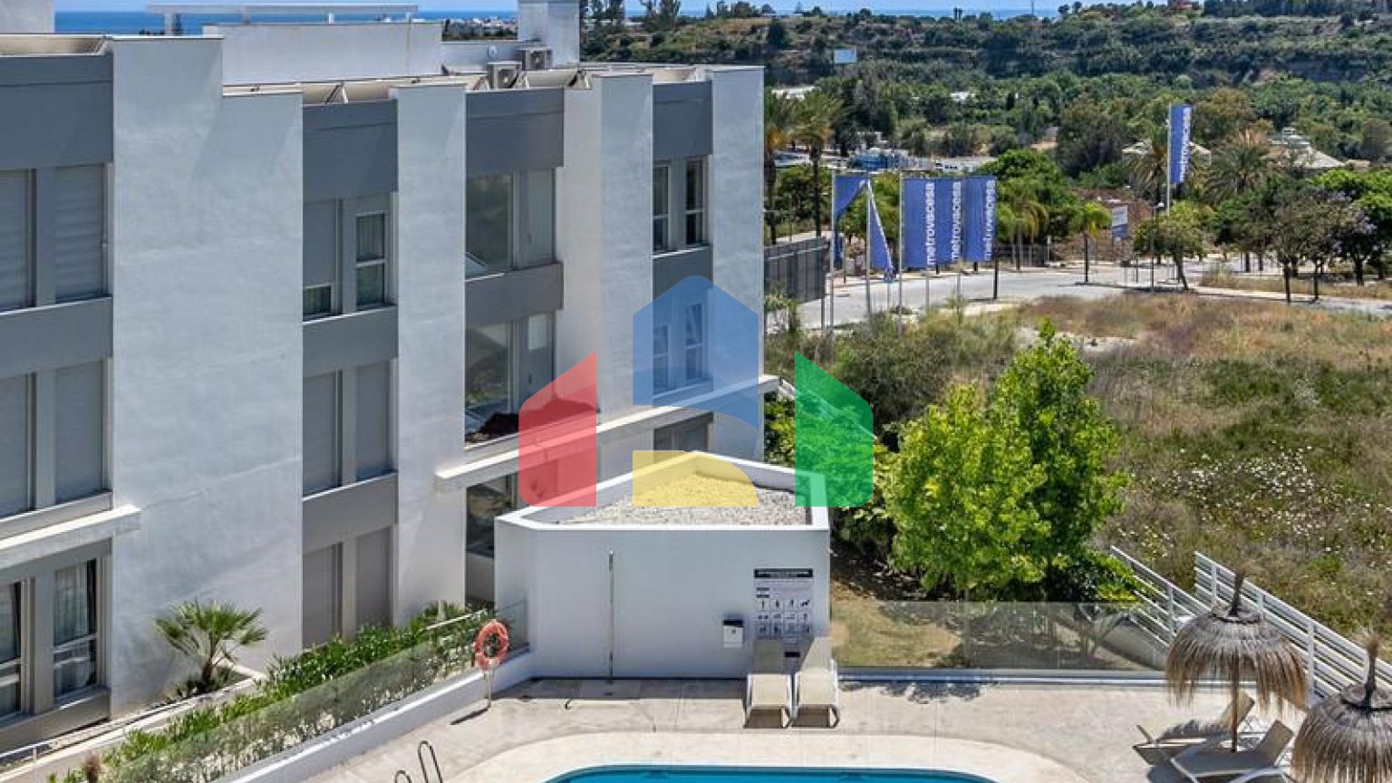 Элегантный Пентхаус с Терассой на Крыше в Эстепоне