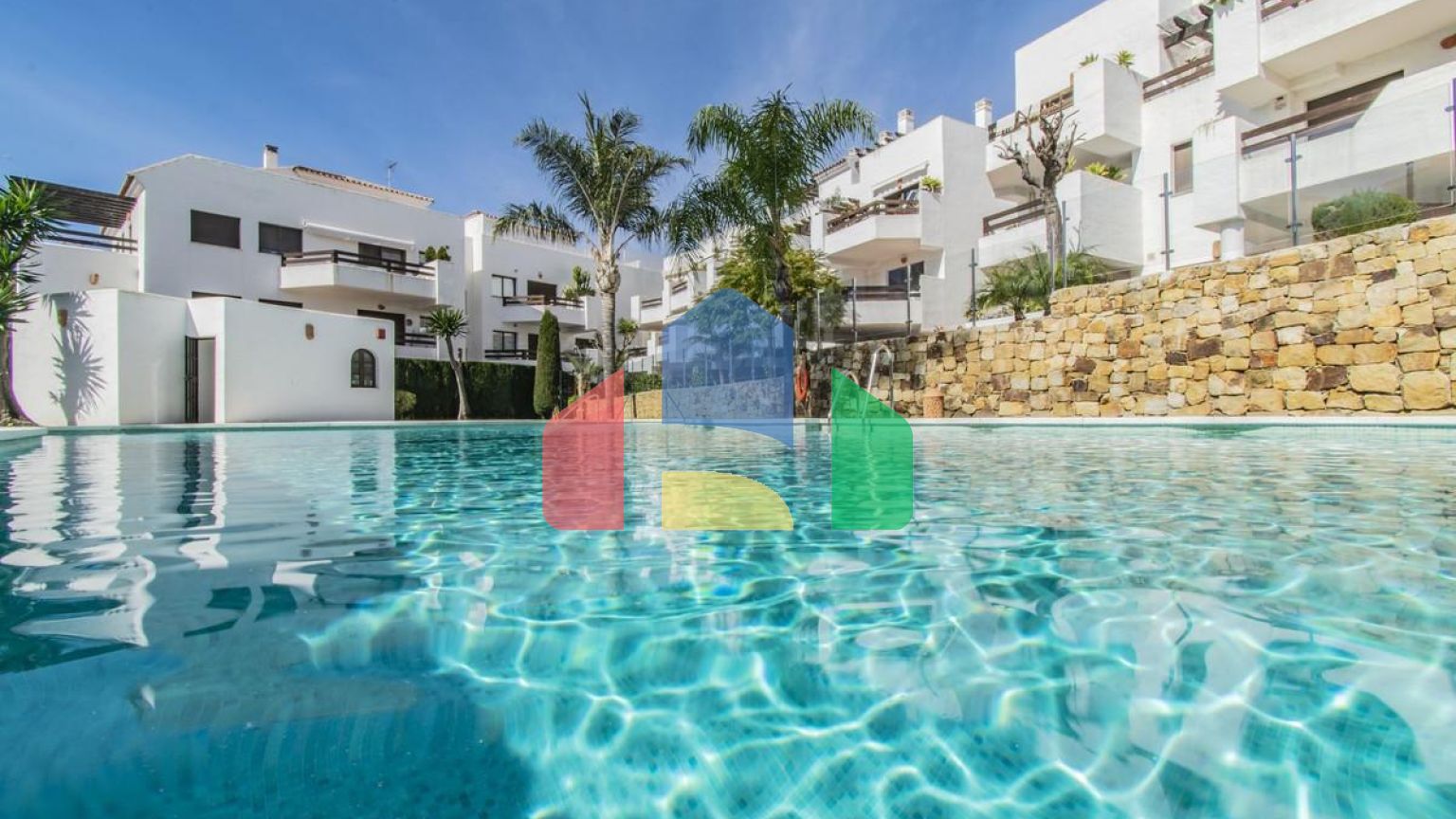 Уютная квартира у моря в престижном районе Коста́лита — Новая Золотая Миля