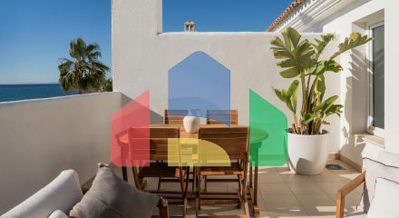 Luxurious 3-Bedroom Beachfront Townhouse в El Saladillo
