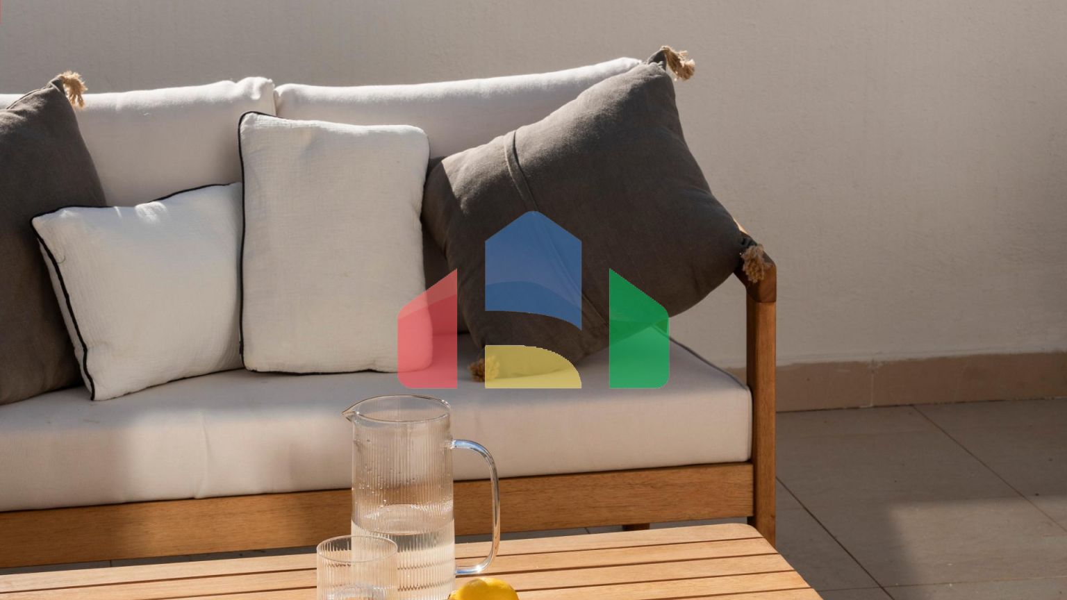 Luxurious 3-Bedroom Beachfront Townhouse в El Saladillo