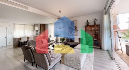 This beautifully situated Town House offers stunning views from its elevated position.
