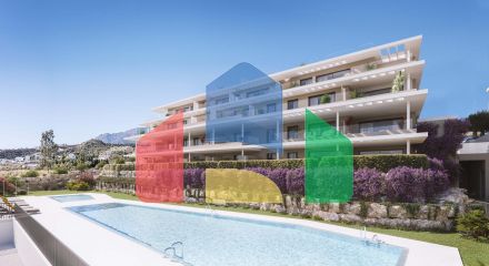 Потрясающий просторный пентхаус с 3 спальнями в Эстепоне