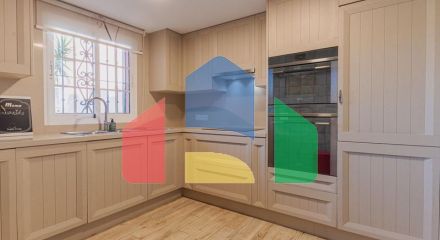 Таунхаус на продажу в Эстепоне