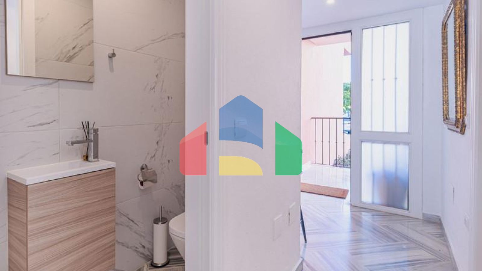 Таунхаус на продажу в Эстепоне