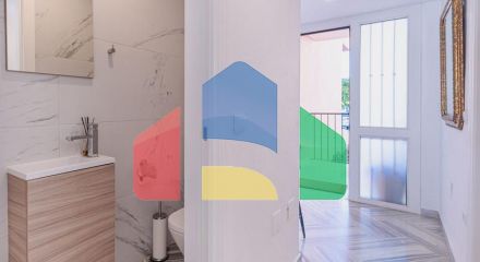 Таунхаус на продажу в Эстепоне