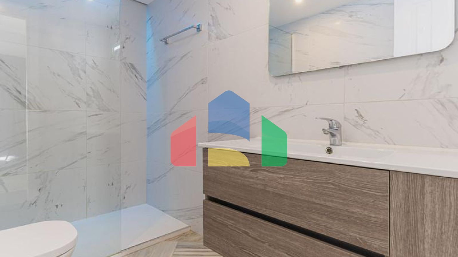 Таунхаус на продажу в Эстепоне