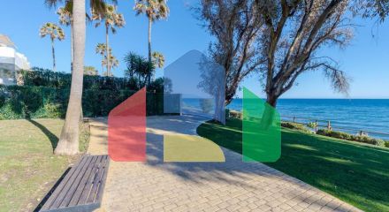 Таунхаус на продажу в Эстепоне