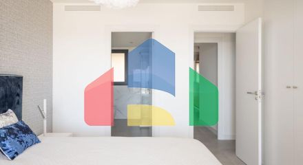 Элегантная Трехкомнатная Квартира с Видом на Море в Эстепоне Элегантная Трехкомнатная Квартира с Видом на Море в Эстепоне