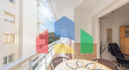 Элегантная Трехкомнатная Квартира с Видом на Море в Эстепоне Элегантная Трехкомнатная Квартира с Видом на Море в Эстепоне