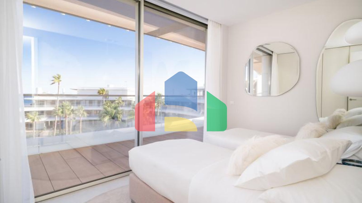 Роскошный новый пентхаус с 3 спальнями и 2 ванными комнатами в Эстепоне.