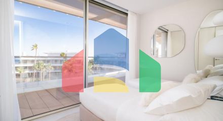 Роскошный новый пентхаус с 3 спальнями и 2 ванными комнатами в Эстепоне.