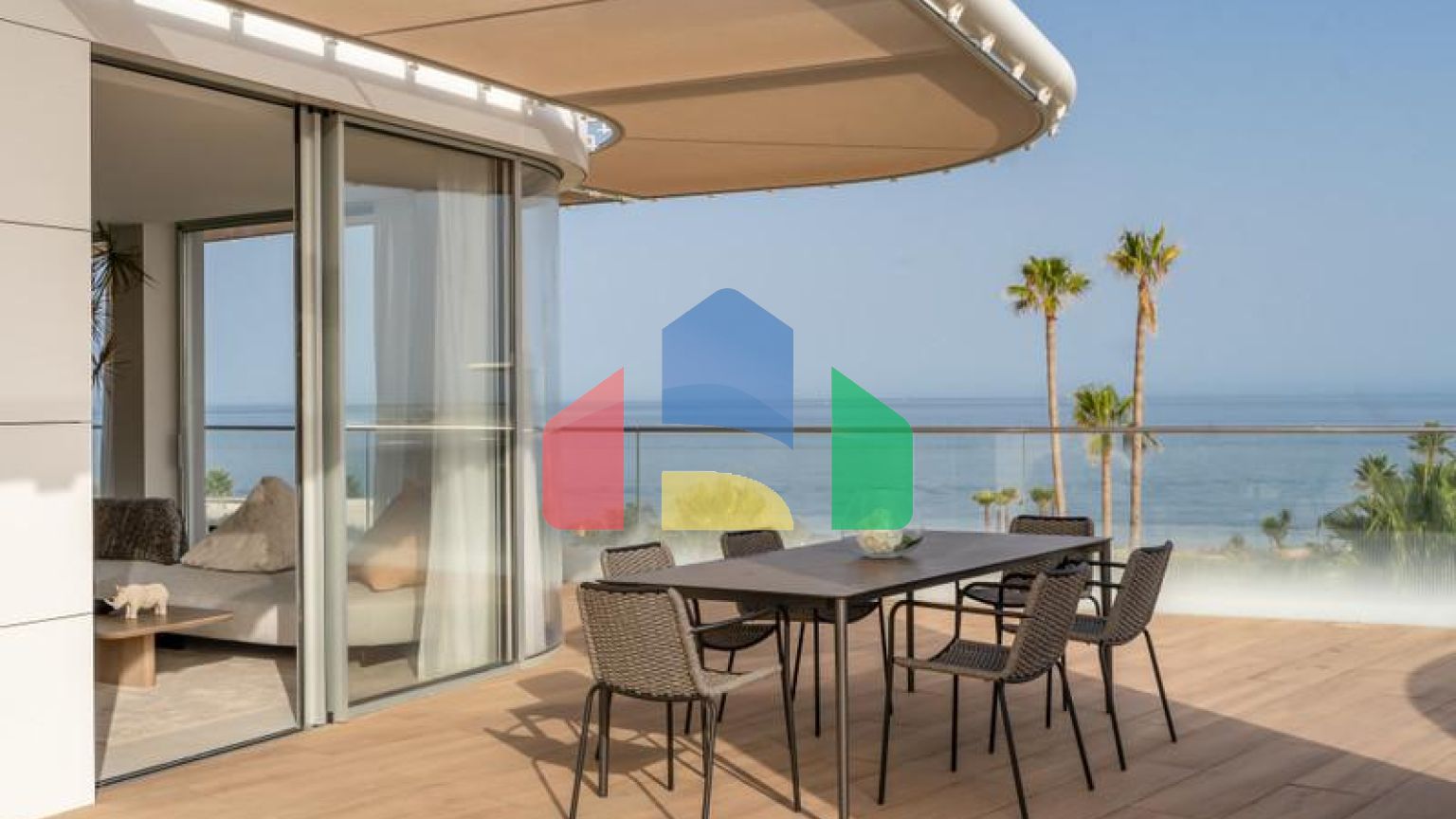 Роскошный новый пентхаус с 3 спальнями и 2 ванными комнатами в Эстепоне.