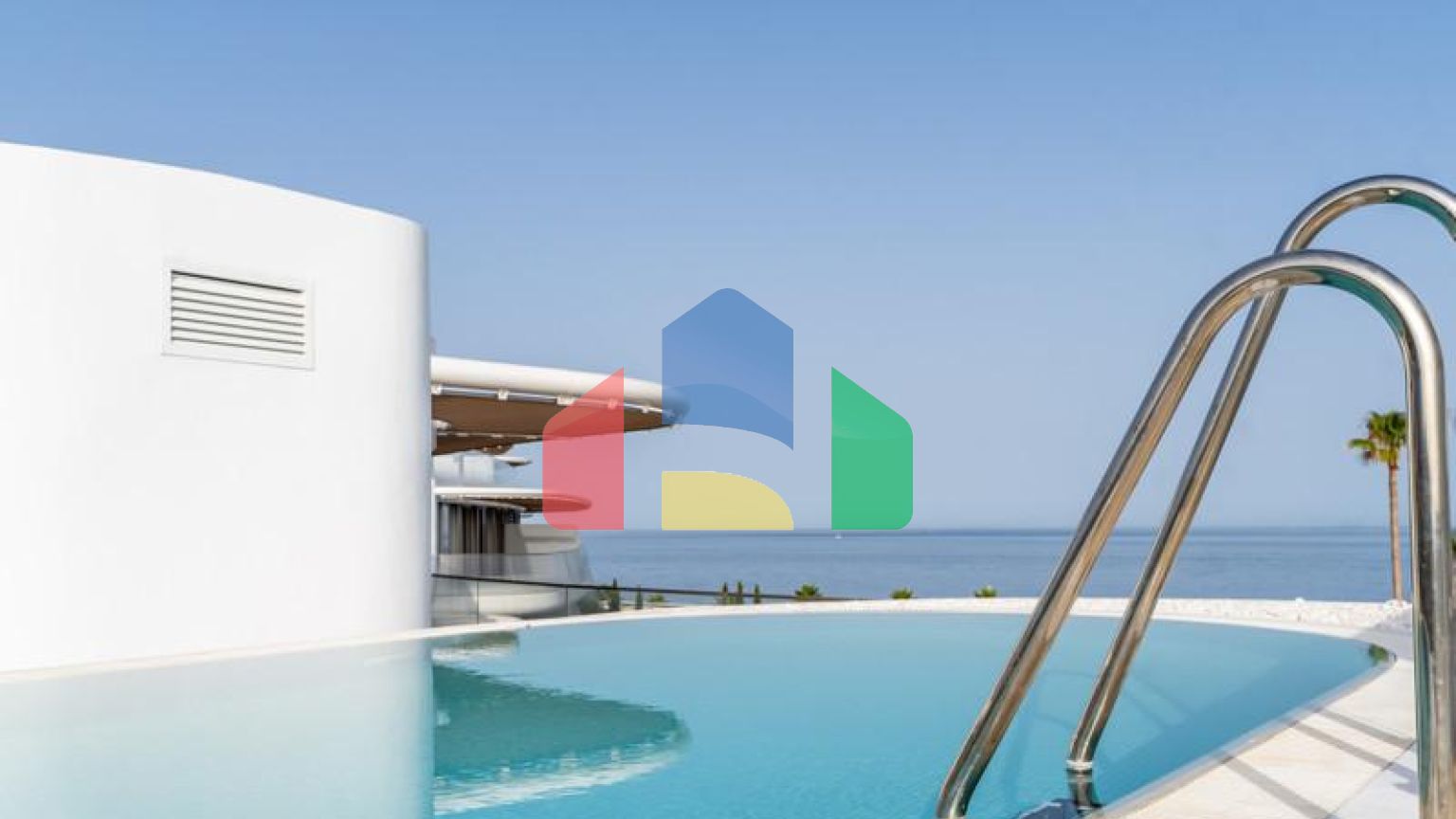 Роскошный новый пентхаус с 3 спальнями и 2 ванными комнатами в Эстепоне.