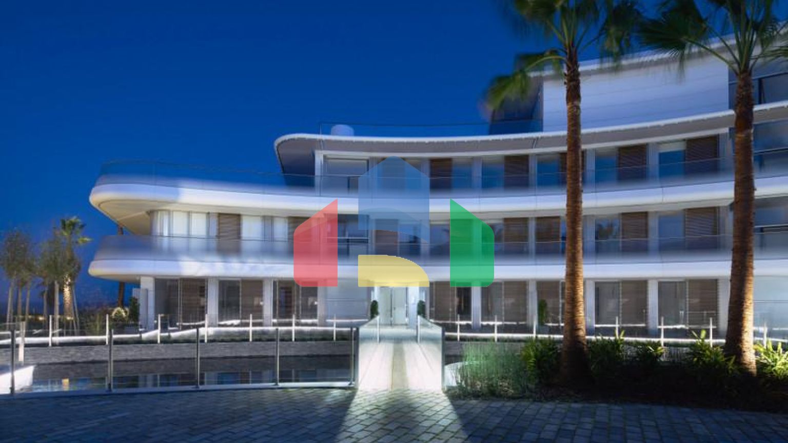 Роскошный новый пентхаус с 3 спальнями и 2 ванными комнатами в Эстепоне.