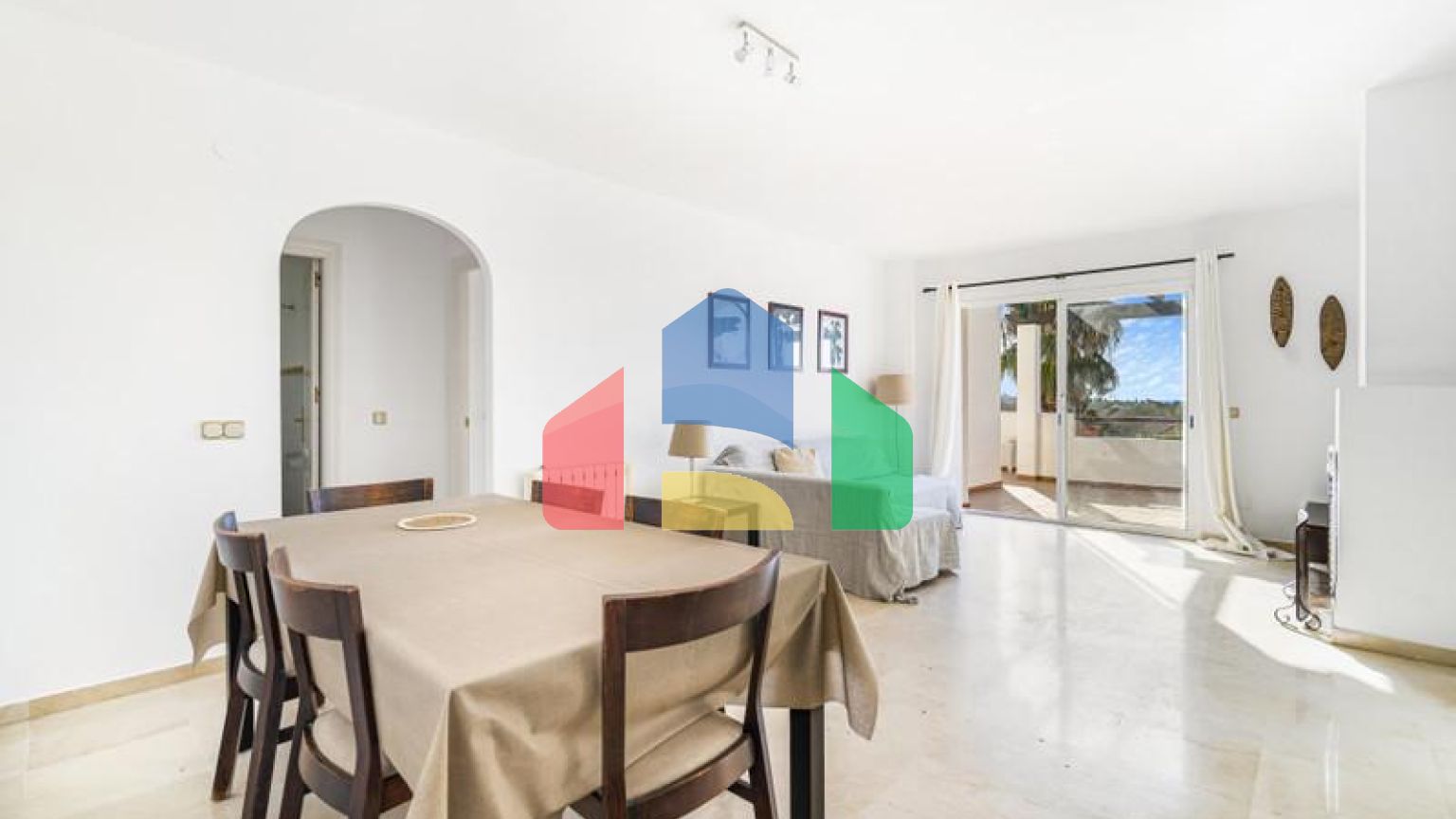 Пентхаус на продажу в Bel Air