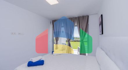 Квартира на первом этаже на продажу в Эстепоне.