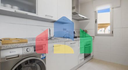 Квартира на среднем этаже на продажу в Эстепоне