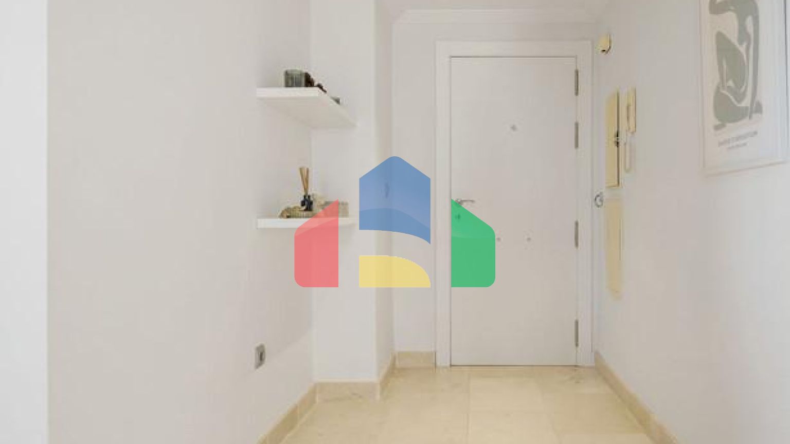 Квартира на среднем этаже на продажу в Эстепоне