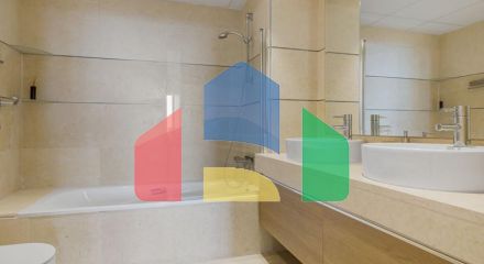 Квартира на среднем этаже на продажу в Эстепоне