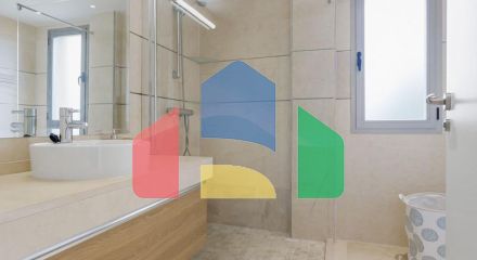 Квартира на среднем этаже на продажу в Эстепоне