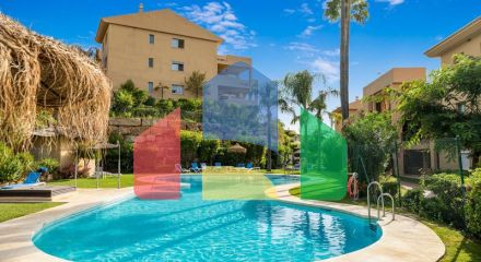 Квартира на среднем этаже на продажу в Эстепоне