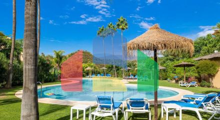 Квартира на среднем этаже на продажу в Эстепоне