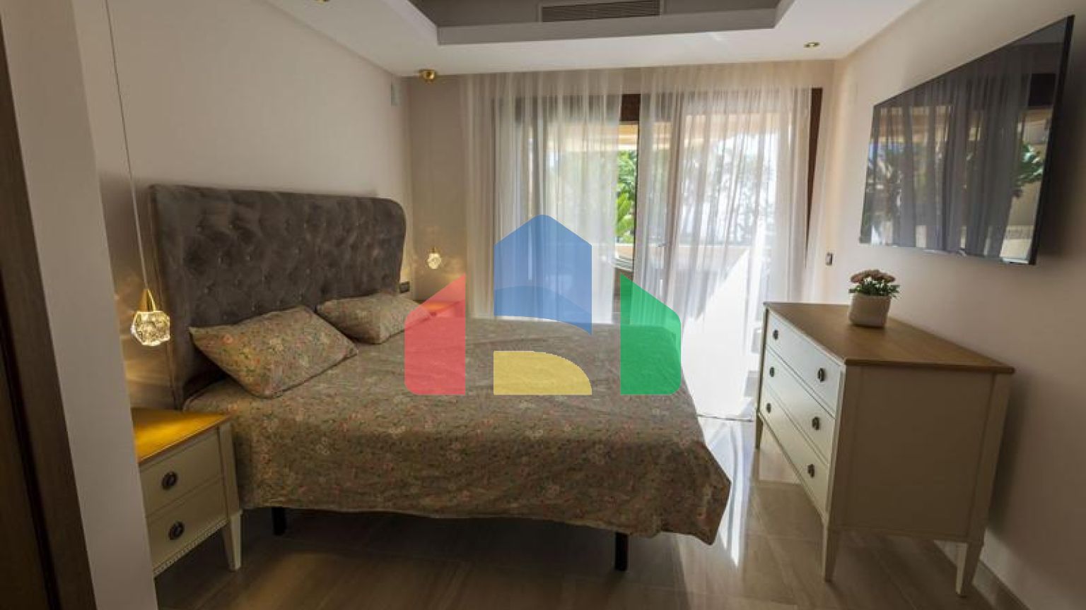 Пентхаус на продажу в Эстепоне