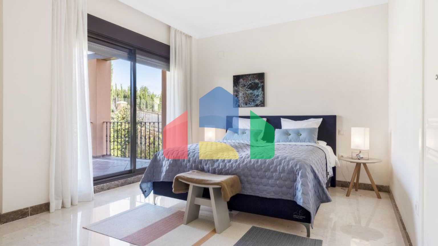 4-спальные виллы в самом сердца гольф-клуба в Эстепоне