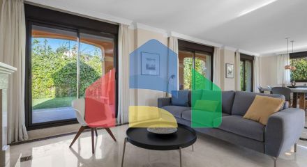 4-спальные виллы в самом сердца гольф-клуба в Эстепоне