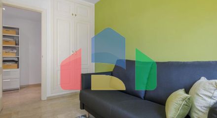 Апартаменты на среднем этаже на продажу в Selwo