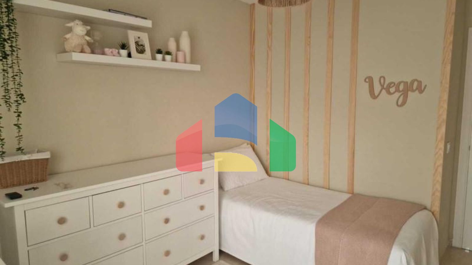 Апартаменты на среднем этаже на продажу в Bel Air