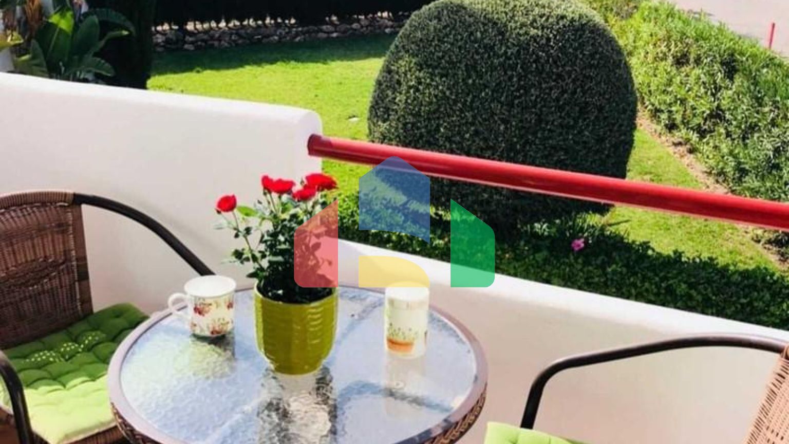 Апартаменты на среднем этаже на продажу в Bel Air